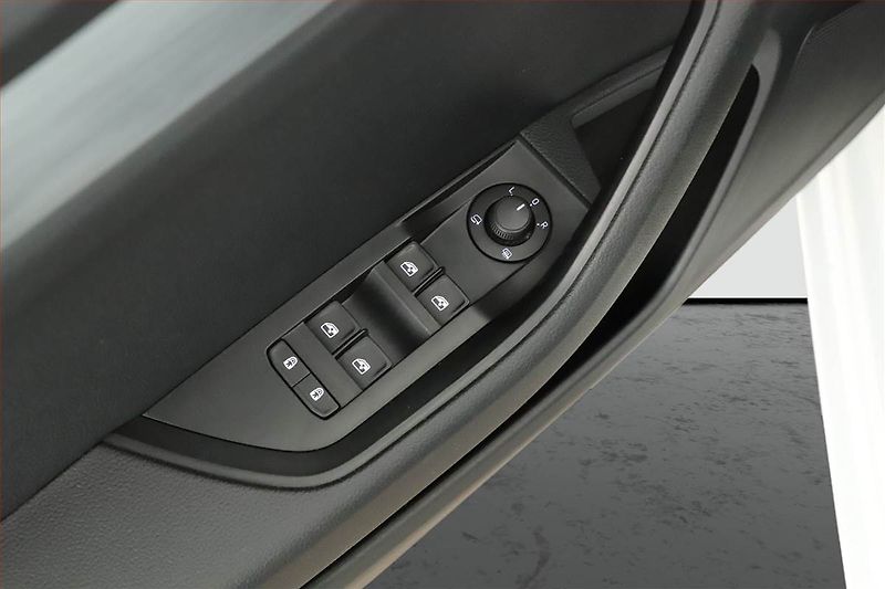 Škoda Superb (2021) 2.0 TDI - fotka 18 z 18