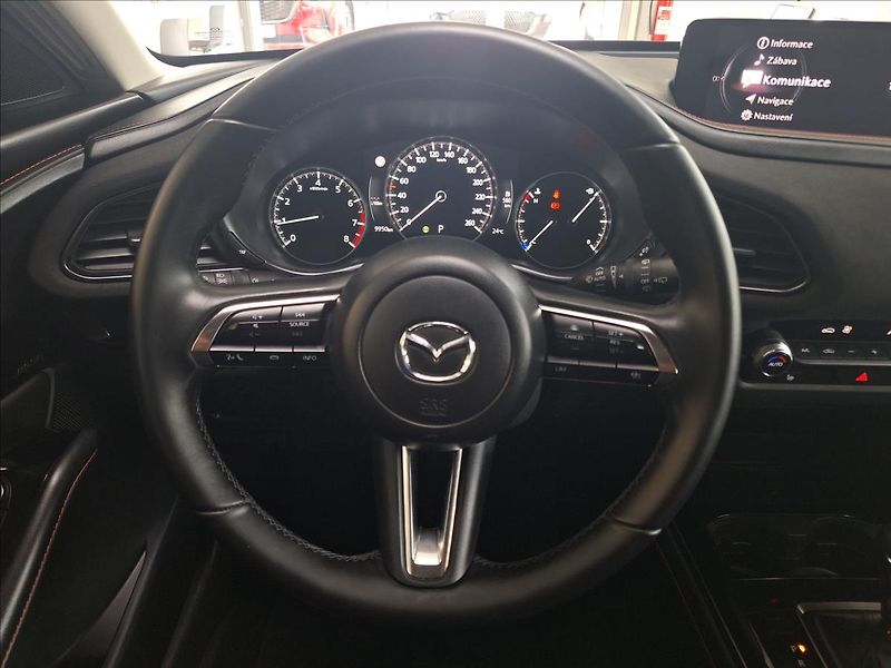 Mazda CX-30 2.5 G 140k 6AT FWD NAGISA - fotka 8 z 16