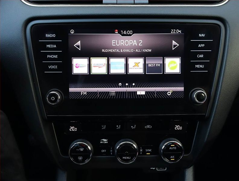 Škoda Octavia (2018) 1.0 TSI, Navi, Tempomat - fotka 12 z 23