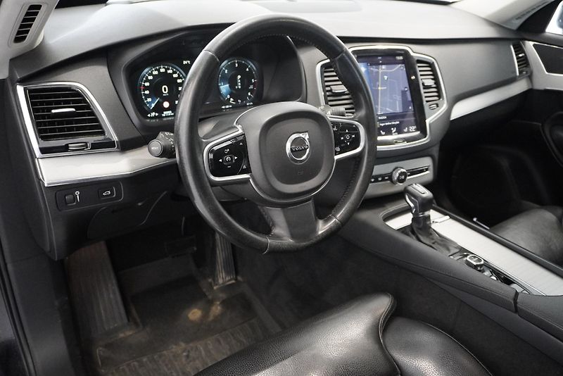 Volvo XC90 D5 AWD AUT. INSCRIPTION - fotka 14 z 34