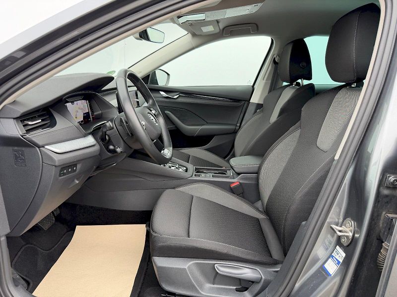 Škoda Octavia (2023) Combi 2.0 TDI 110kW DSG Tour - fotka 5 z 35