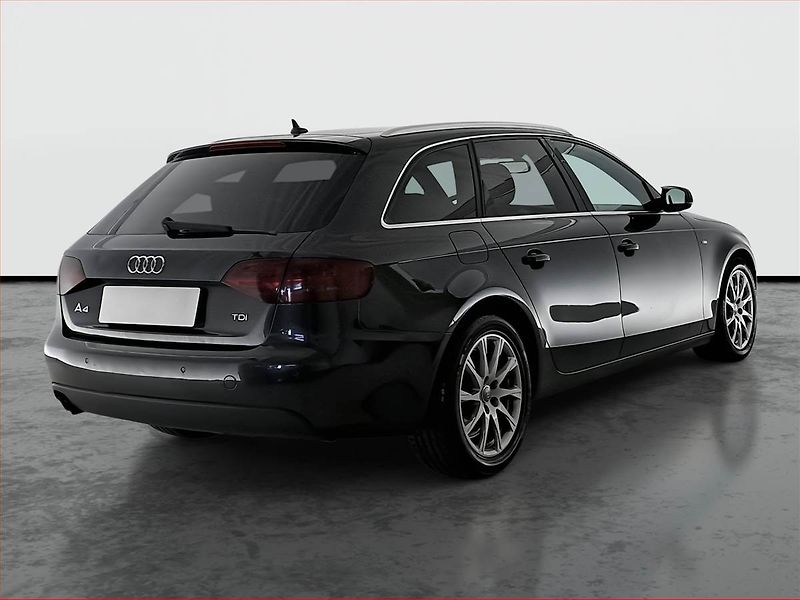 Audi A4 (2011) S-Line 2.0 TDI, Xenony - fotka 5 z 17
