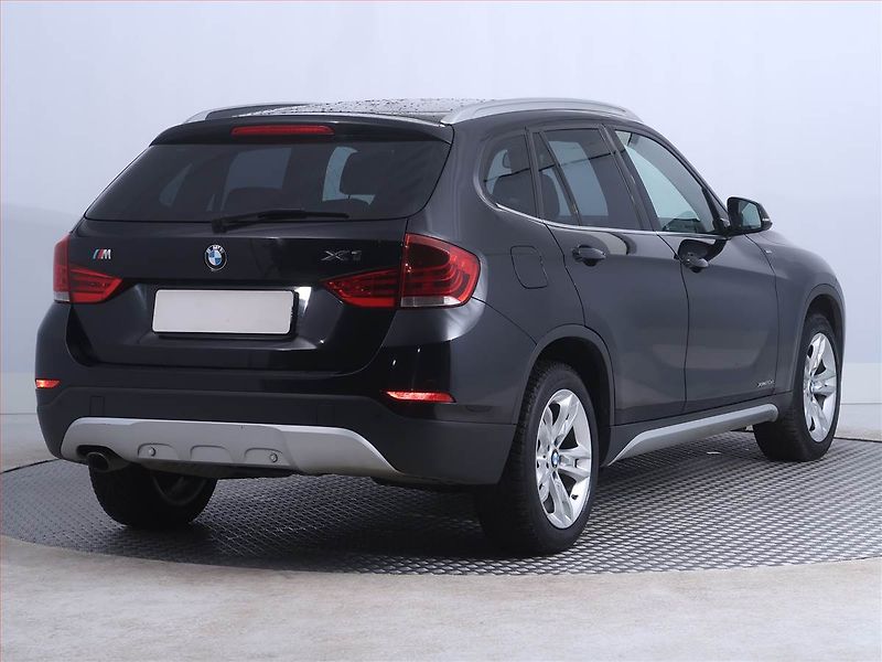 BMW X1 (2014) xLine xDrive20d, 4X4, Automat - fotka 5 z 18