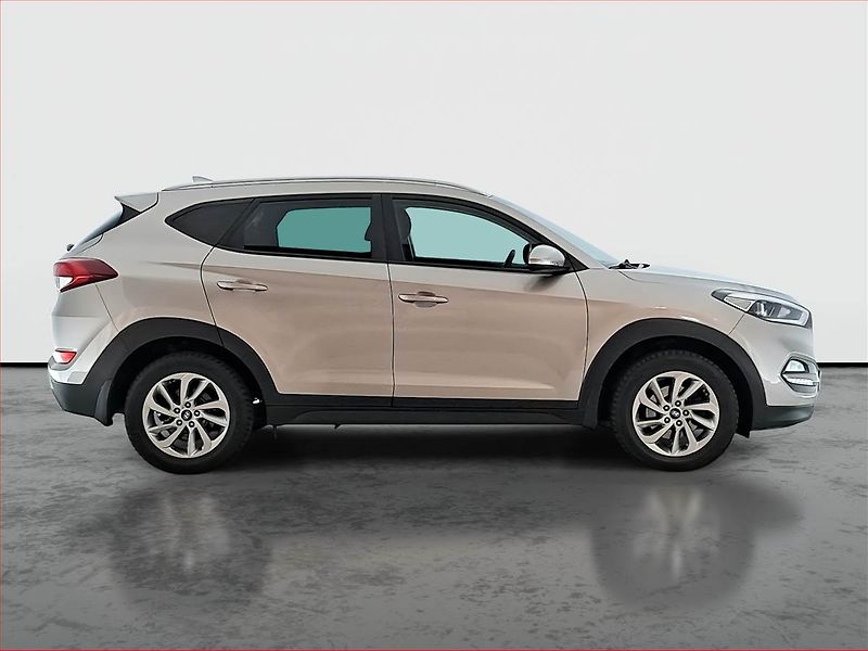 Hyundai Tucson (2016) 1.7 CRDi, Serv.kniha, Kůže - fotka 6 z 22