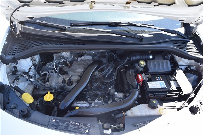 Renault Clio 1,2 i 74KW ALU KLIMA TAŽNÉ - fotka 48 z 48