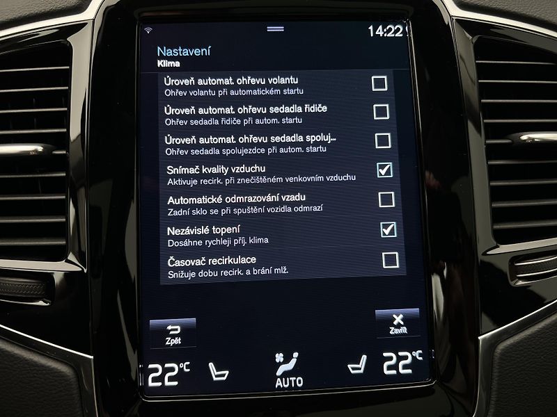 Volvo XC90 T8 AWD INSCRIPTION 7 MÍST AUT - fotka 42 z 49