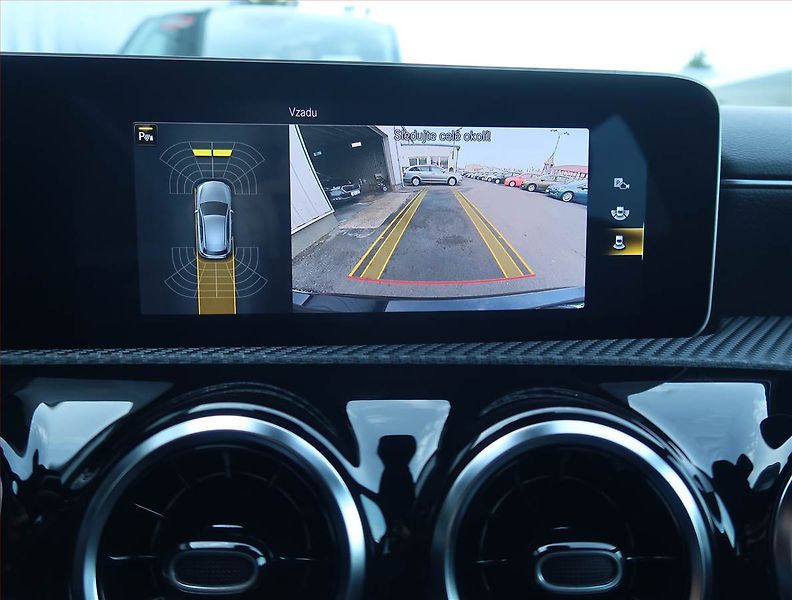 Mercedes-Benz Třídy A (2018) Style A 180 - fotka 17 z 18