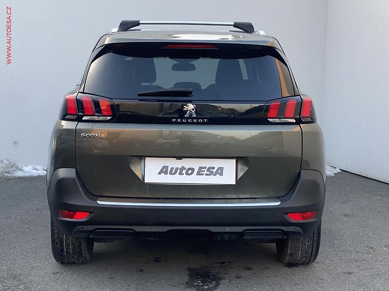 Peugeot 5008 (2020) 1.5 HDi 7míst, 2.maj,ČR - fotka 5 z 17