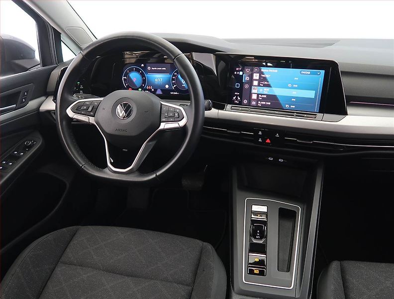 Volkswagen Golf (2023) Life 2.0 TDI, Automat - fotka 7 z 23