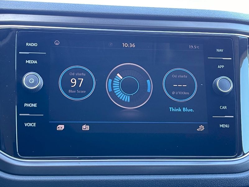 Volkswagen T-Roc (2019) 1.0 TSI 85 kW Comfortline - fotka 19 z 33