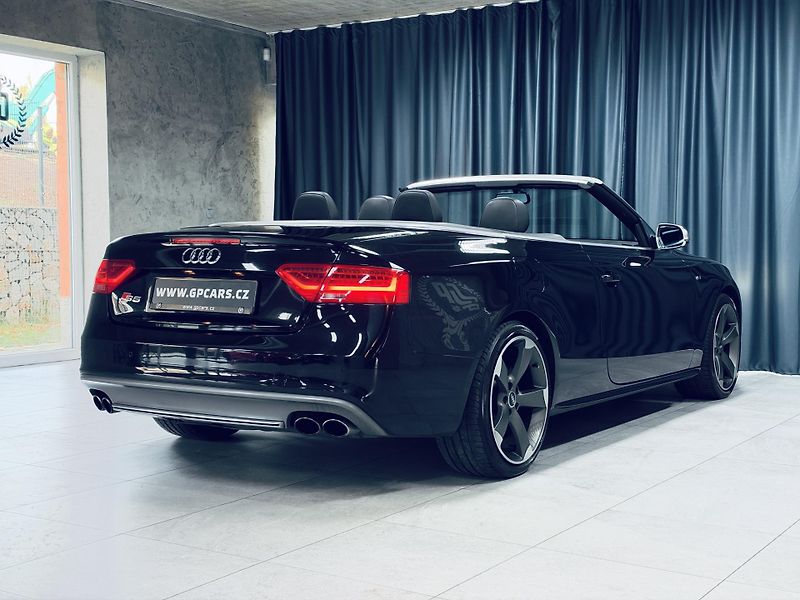 Audi S5 (2012) S5 CABRIOLET TFSI B&O TAŽNÉ - fotka 8 z 37