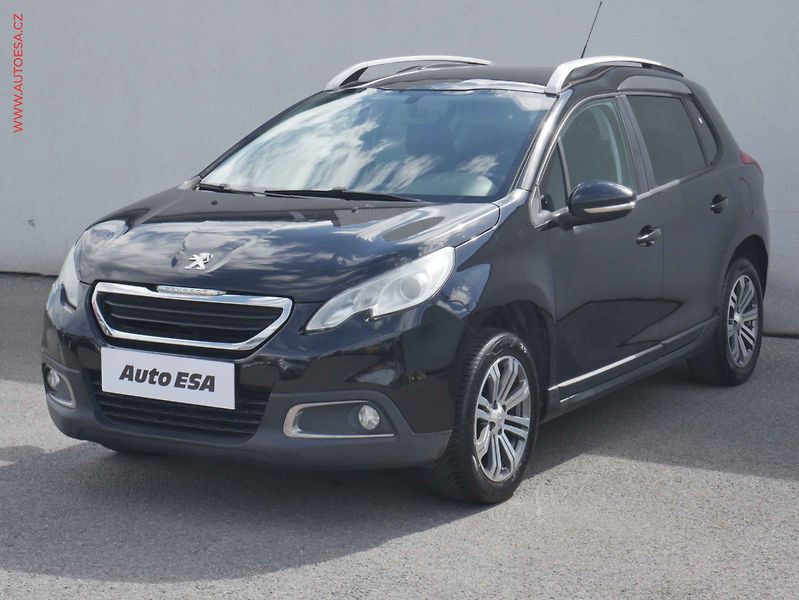 Peugeot 2008 (2015) 1.2 PT, AC, navi - fotka 3 z 15