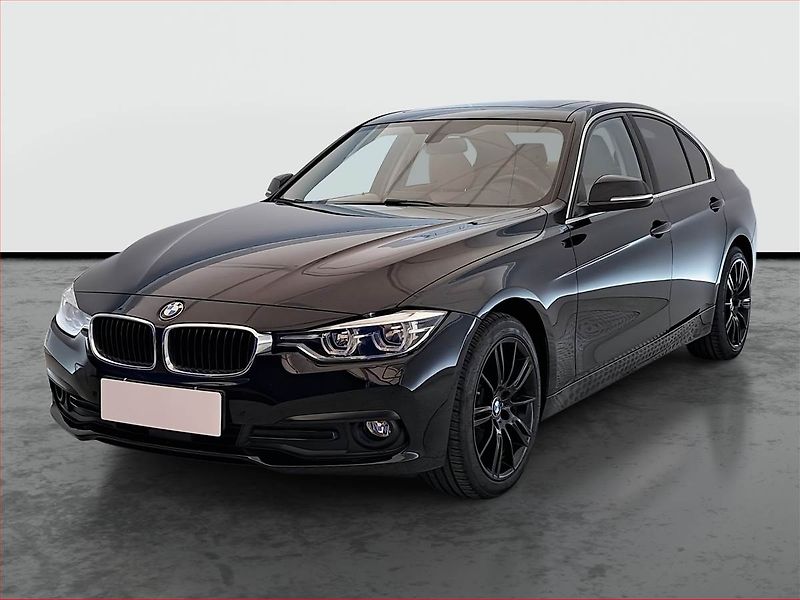 BMW Řada 3 (2015) Sport Line 320 d xDrive, 4X4 - fotka 2 z 21