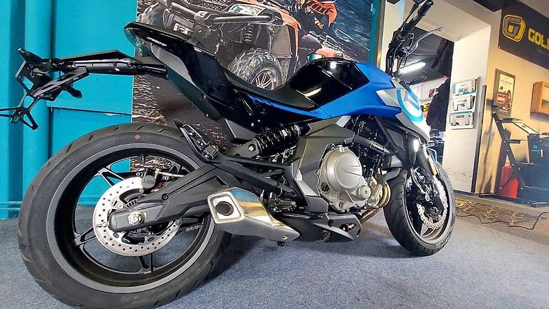 CFMOTO 650 NK (2022) - fotka 2 z 8
