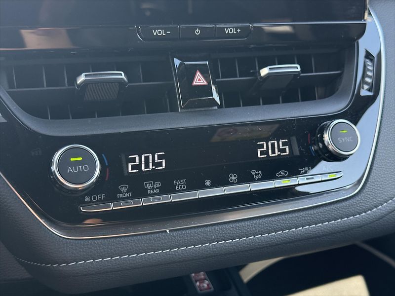 Toyota Corolla 1,8 Style - fotka 16 z 21
