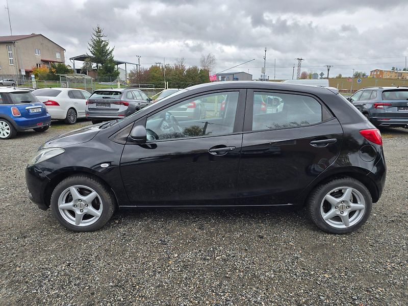 Mazda 2 (2010) 1.3 MZR 55KE klima - fotka 4 z 23