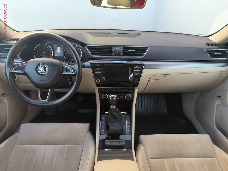 Škoda Superb (2016) 1.4 TSi, Style, bixen, +ALU - fotka 8 z 26