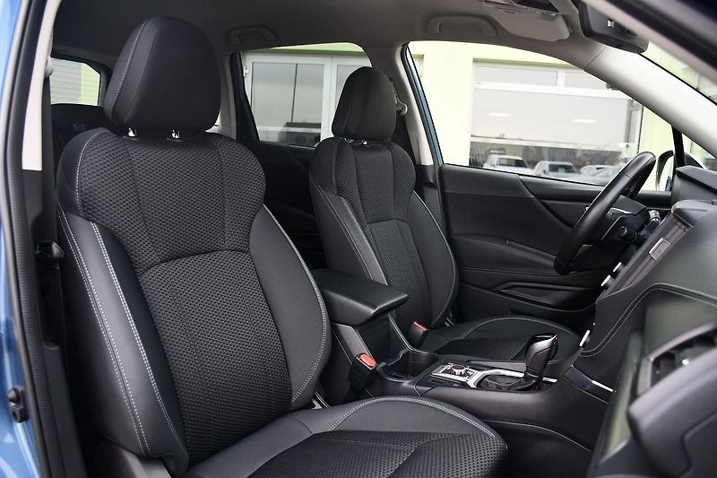 Subaru Forester e-BOXER ACC CARPLAY KAMERA - fotka 14 z 53