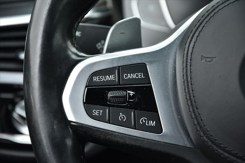 BMW Řada 5 520d xDrive M PAKET DPH ČR - fotka 17 z 30