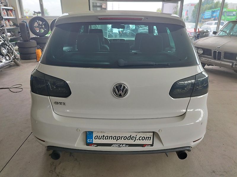 Volkswagen Golf (2010) GTI,2,0TSI,155KW,AUT.KL.18ALU - fotka 7 z 28