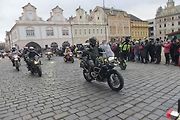 Štědrodenní motorkářská vyjížďka se srazem na Karlově náměstí v Kolíně.