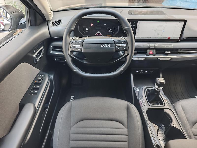 Kia K4 1,0 T-GDI  Exclusive - fotka 16 z 19