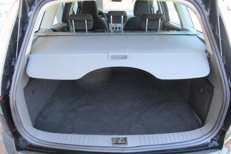 Ford Focus 1.6 TDCi KLIMA TAŽNÉ - fotka 14 z 16