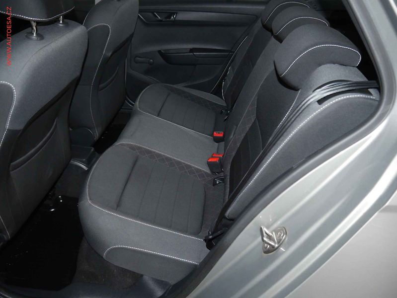 Škoda Fabia (2019) 1.0TSI, 2.maj,ČR, Ambition - fotka 10 z 16