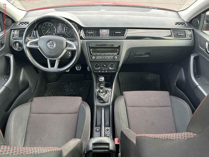 Škoda Rapid (2014) 1.2TSI, ČR, Xenon, panor. - fotka 8 z 17