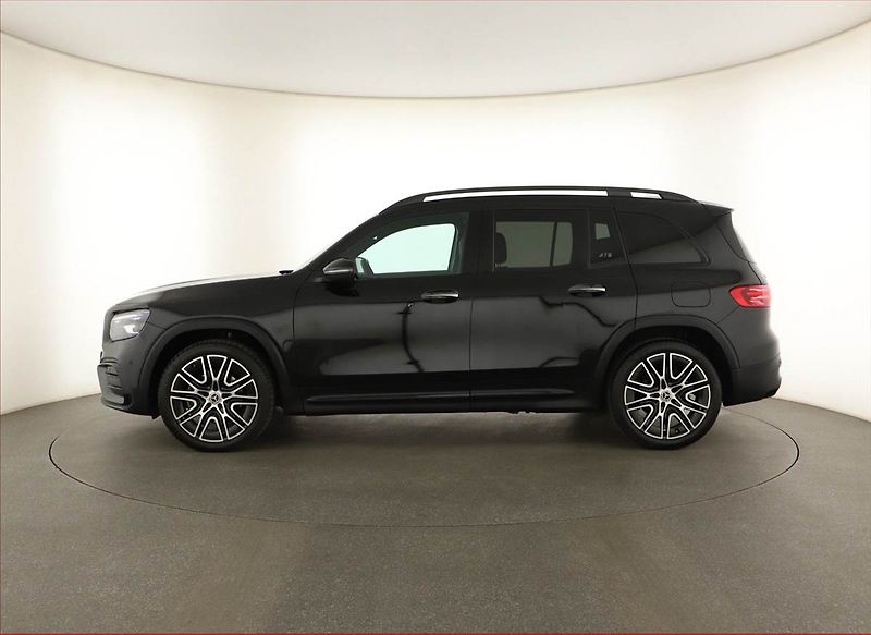 Mercedes-Benz GLB (2026) 200, AMG Line, Navigace - fotka 3 z 20