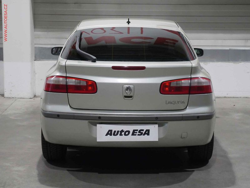 Renault Laguna (2001) 1.8 16V, Xenon, kůže - fotka 5 z 19