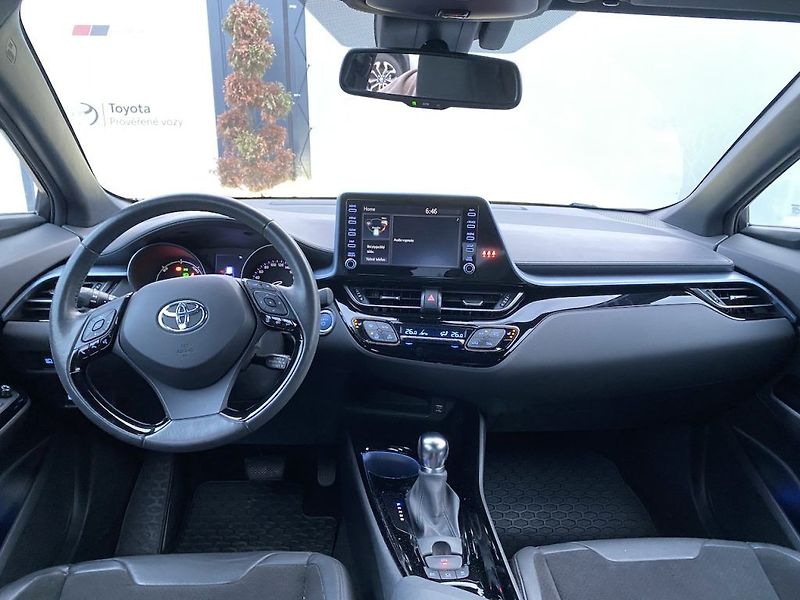 Toyota C-HR 1.8HSD, ČR, Selection, záruka - fotka 9 z 16