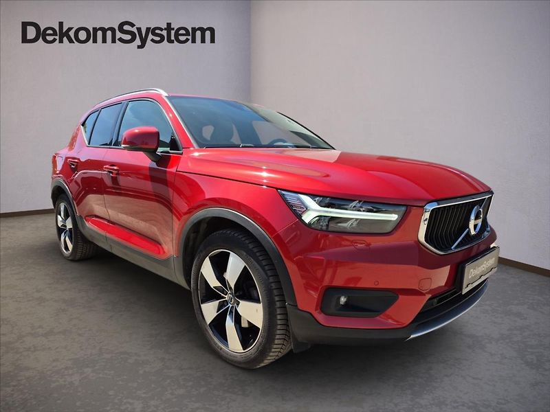 Volvo XC40 2,0 B4 AWD AT - fotka 2 z 19