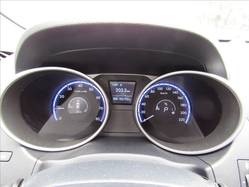 Hyundai ix35 2,0 i 120kW Automat Style - fotka 13 z 30