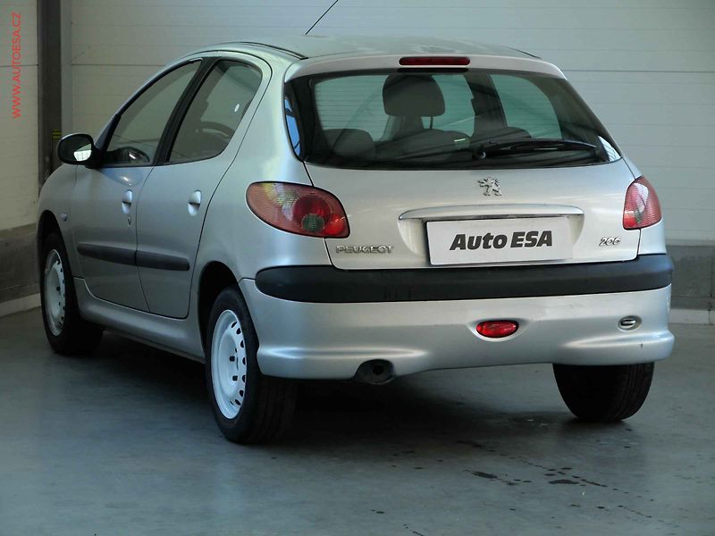 Peugeot 206 (2003) 1.2i, AC, STK4/28 - fotka 6 z 17
