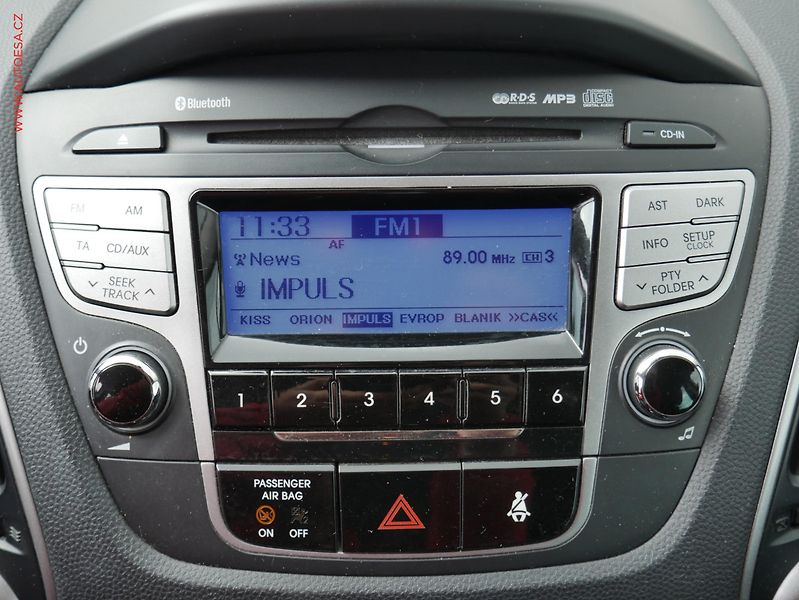 Hyundai ix35 (2012) 2.0 CRDi, ČR, AC, TZ, park - fotka 18 z 23