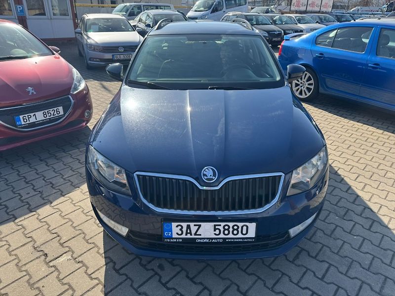 Škoda Octavia (2014) 1,6 TDI 77 KW TAŽNÉ KOLA - fotka 8 z 41