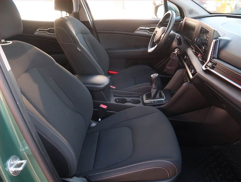 Kia Sportage (2022) 1.6 T-GDI - fotka 9 z 20