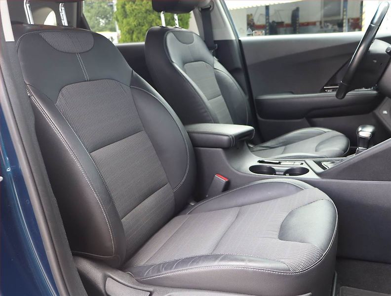 Kia Niro (2017) Hybrid, Automat, Serv.kniha - fotka 9 z 17