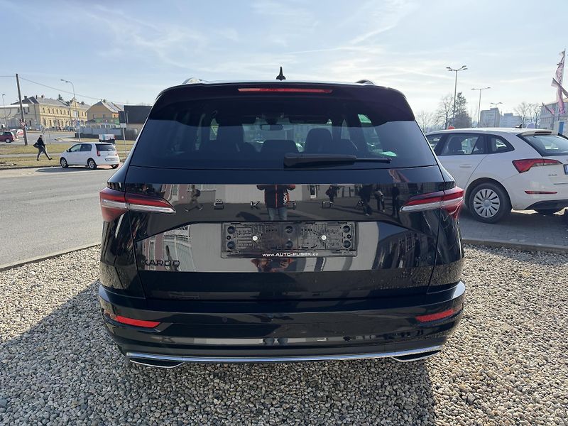 Škoda Karoq 2,0 TSi/140kW 4x4 DSG Sportlin - fotka 6 z 94