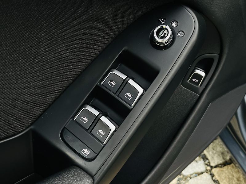 Audi A4 3.0TDI QUATTRO VÝHŘEV SERVISKA - fotka 28 z 41