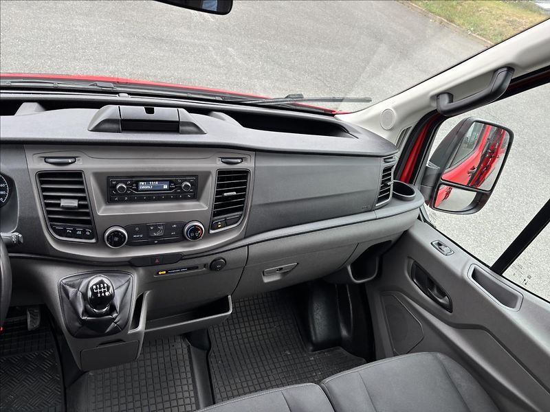 Ford Transit 2,0 EcoBlue Mhev 96kW K.Van L3 - fotka 18 z 36