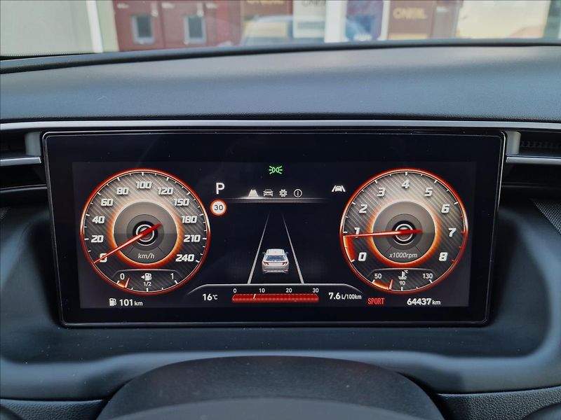 Hyundai Tucson 1.6 T-GDI 110kW Smart,ČR,1Maj - fotka 22 z 48