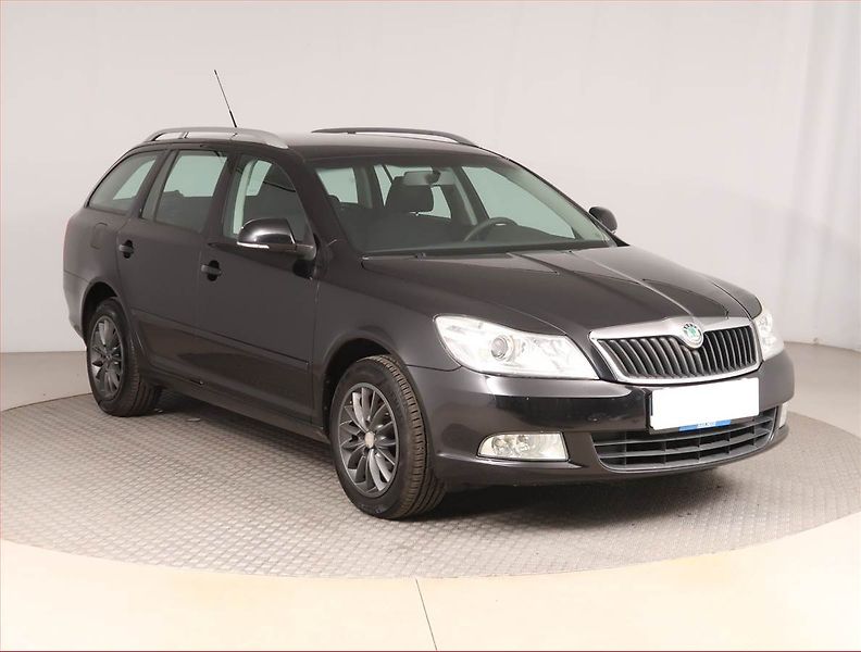 Škoda Octavia (2010) Ambiente 1.4 TSI, Tempomat - fotografie inzerátu