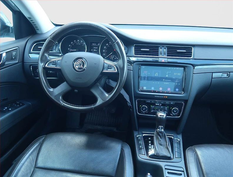 Škoda Superb (2014) Laurin&Klement 2.0 TDI, 4X4 - fotka 7 z 20