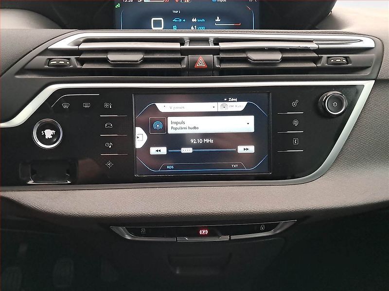 Citroën C4 Picasso (2014) 2.0 HDI, Tempomat - fotka 12 z 17