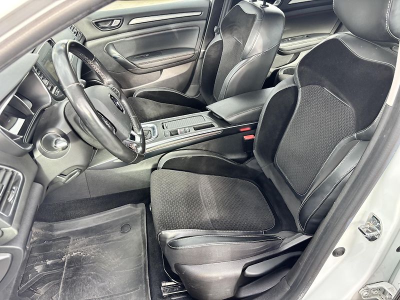 Renault Mégane Grandtour 1.5 DCi 1.majitel CZ - fotka 22 z 27