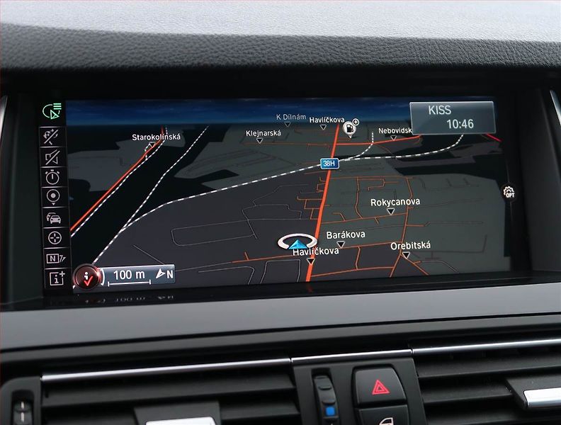 BMW Řada 5 (2015) 530d, Automat, Serv.kniha - fotka 22 z 23