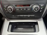 BMW Řada 3 (2008) 2.0 i 318i, AC, temp - náhled 14