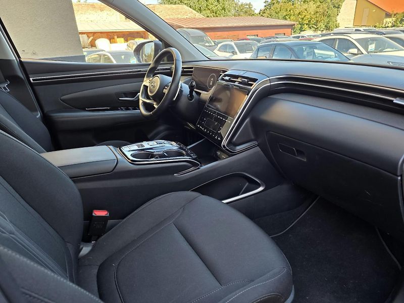 Hyundai Tucson 1.6-HYBRID-1MAJ.-DPH-V ZÁRUCE - fotka 14 z 15